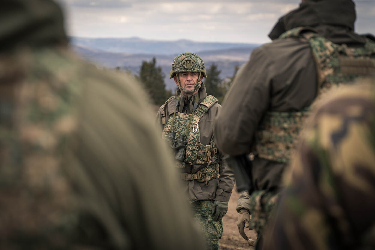 Portretfoto van overste Ruud Lenoir