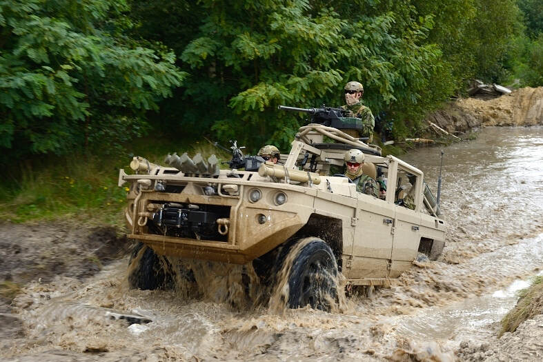 De nieuwe Vector die binnenstroomt bij 12 Infanteriebataljon van 11 Luchtmobiele Brigade.