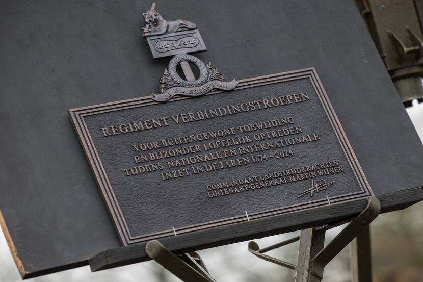 Het Bronzen Schild van het Regiment Verbindingstroepen