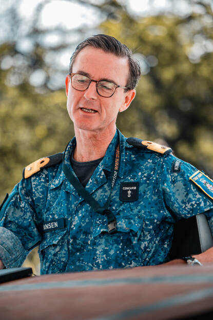 Portret van commandeur Walter Hansen.