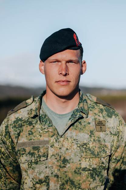 Portret van marinier-1 Thomas.