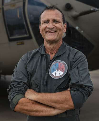 Portret Jaap Lokker in vliegeroveral.